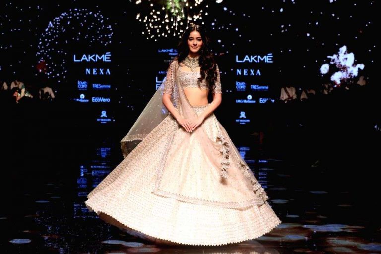 Bollywood Actress Looks – Lakme Fashion Week 2019