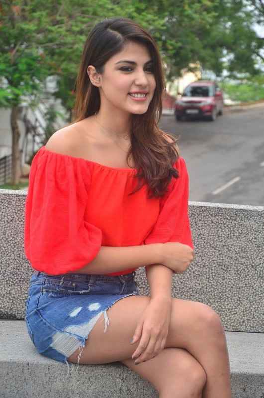 Rhea Chakraborty Hot Pics 2020