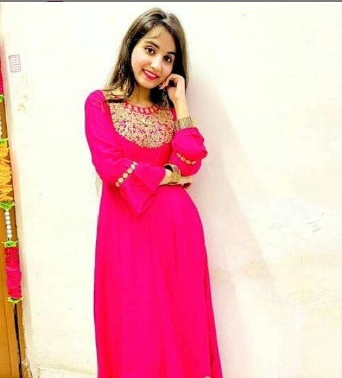 Renuka Panwar in pink