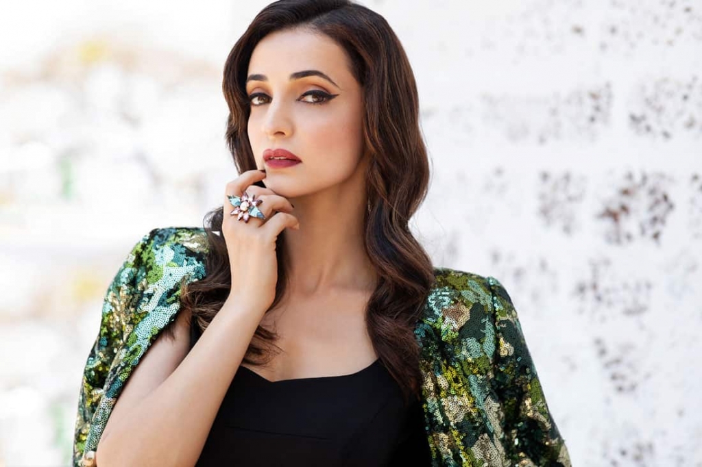 4- Sanaya Irani