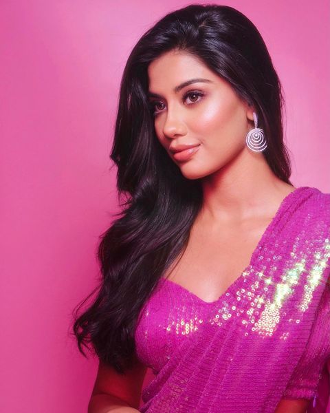 Ritika Khatnani in pink saree