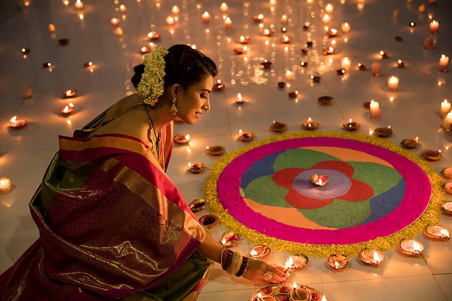 Diwali Poses In Saree with Diyas