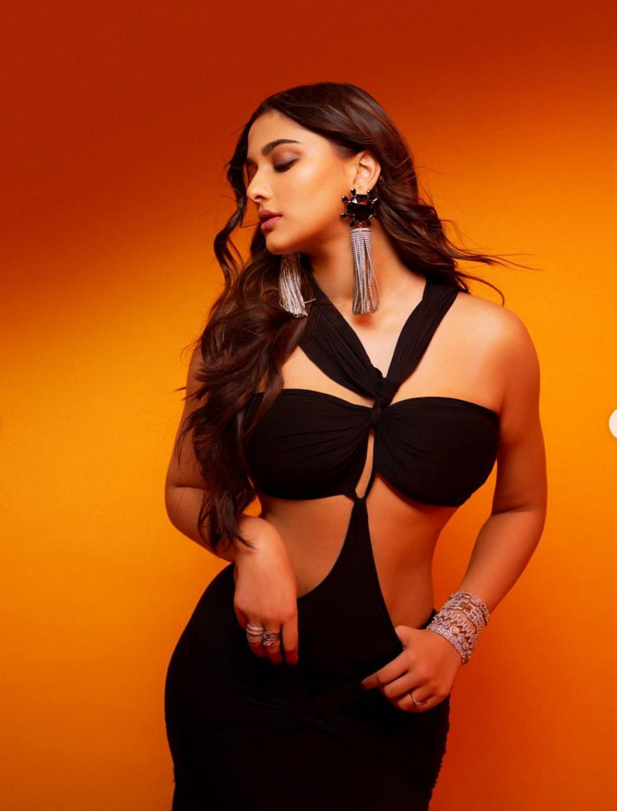 Saiee Manjrekar looks hot in black dress