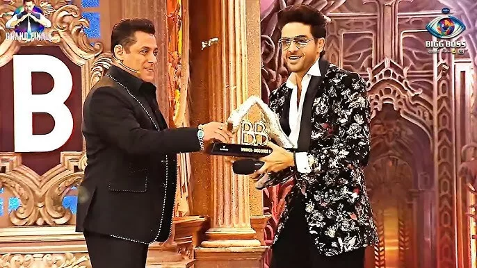 Gaurav Khanna lifting the Bigg Boss 19 trophy