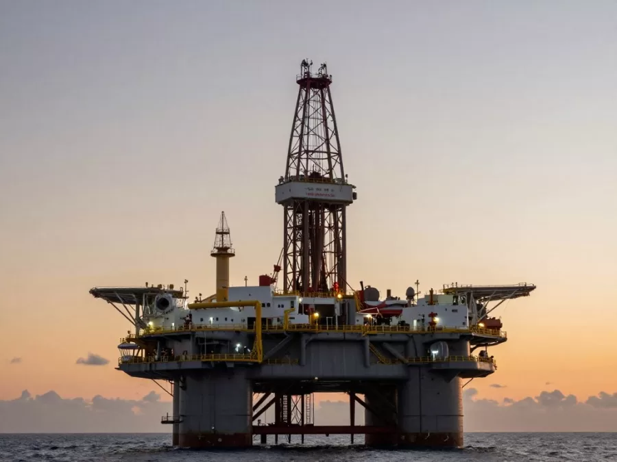 Oil drilling platform extracting crude oil from proven reserves