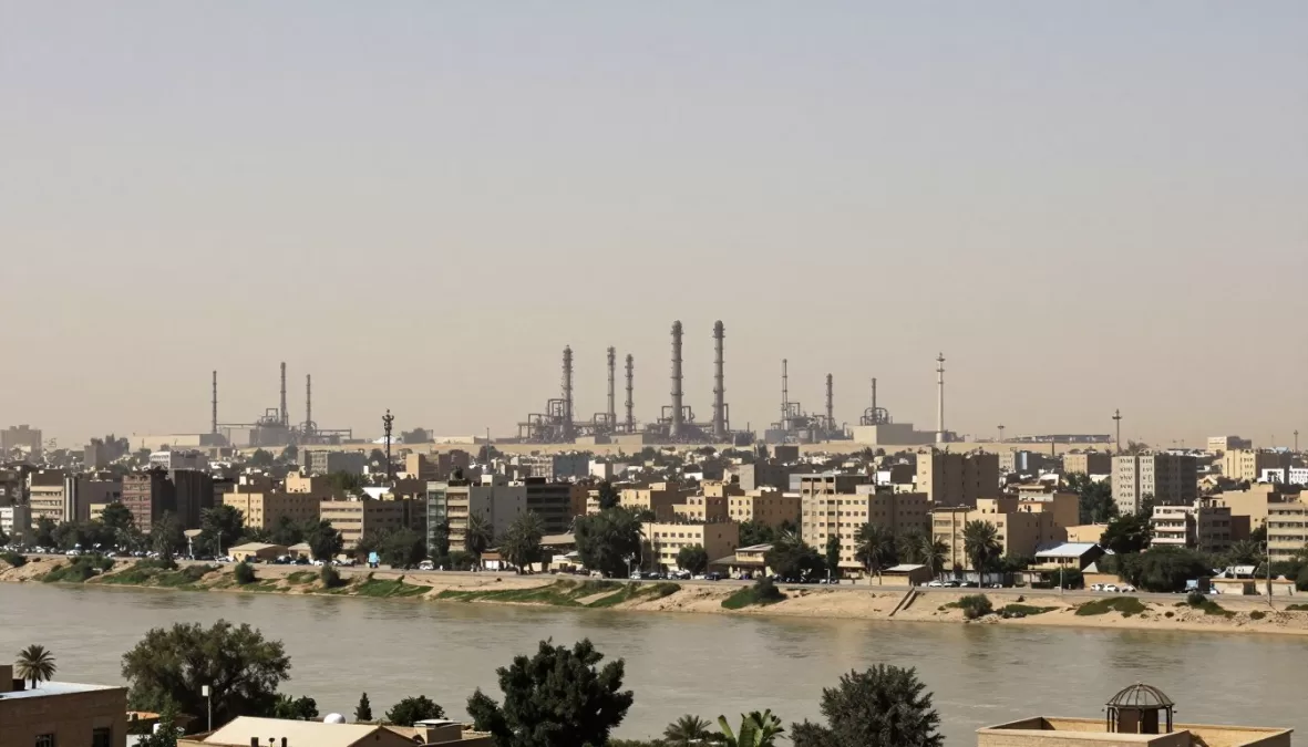 Ahvaz cityscape showing extreme heat conditions and urban environment