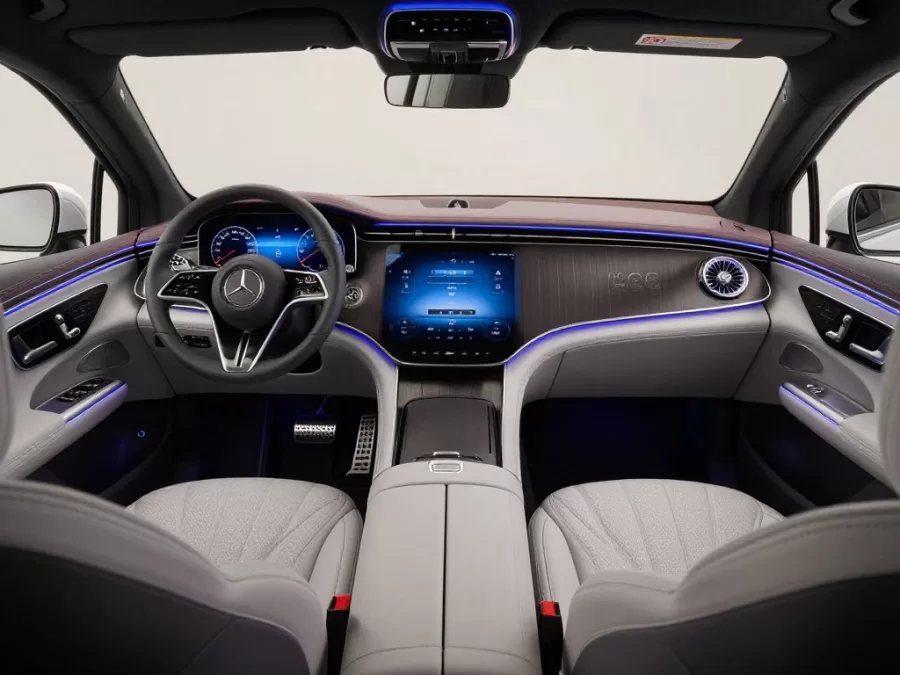 Mercedes-Benz EQS SUV luxurious interior