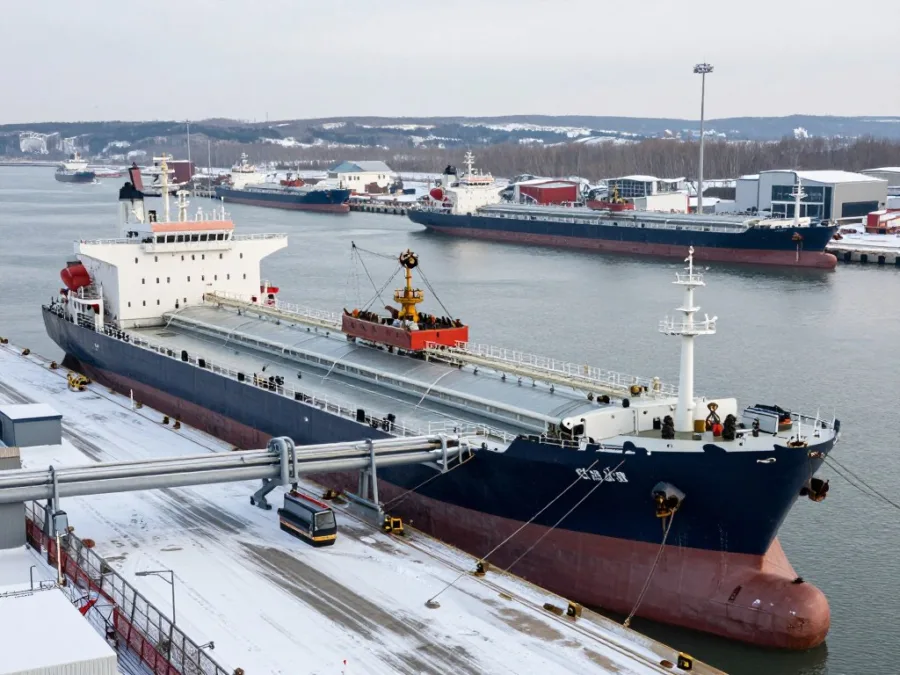 Chinese oil tankers at Russian Pacific port during 2026 supply diversification