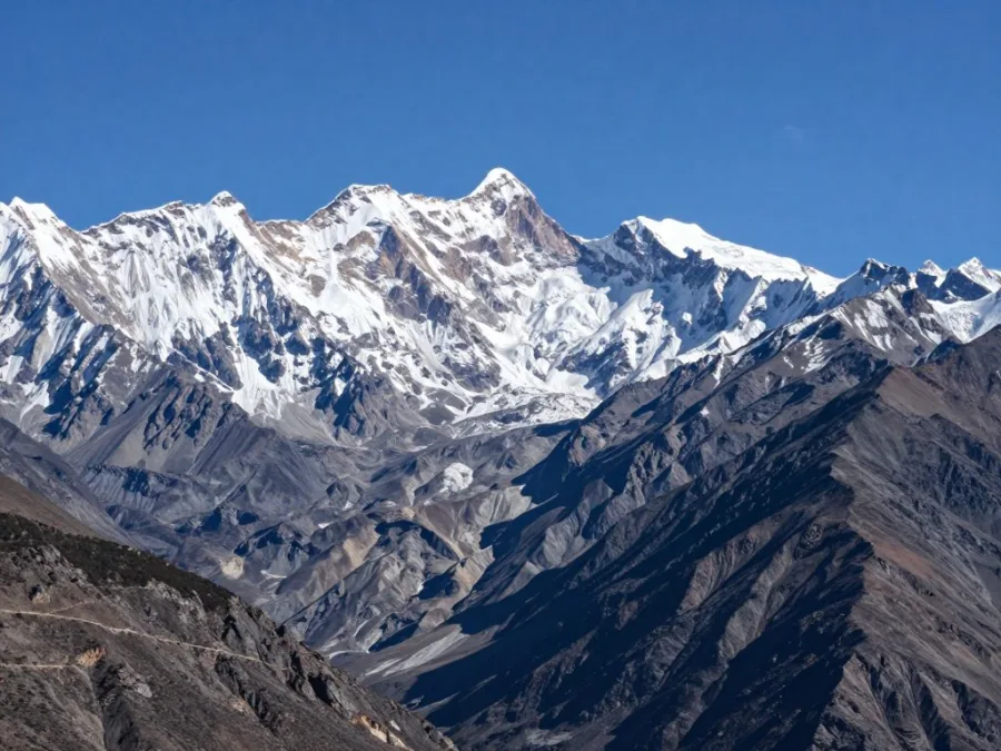 Himalayan mountains along India-China border