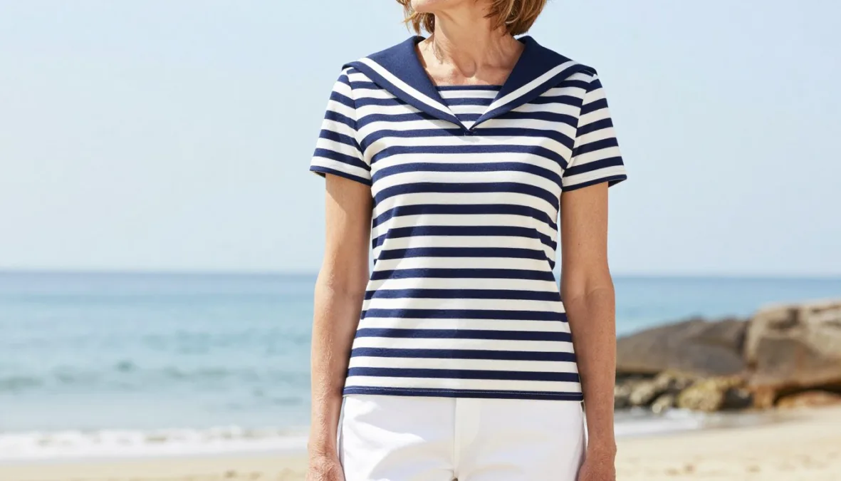 Stylish striped outfit for women over 50 in summer
